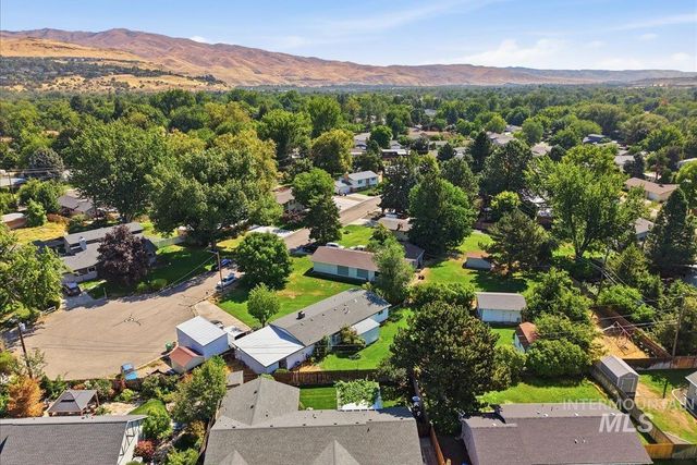 2809 S Montevista Dr, Boise, ID 83706