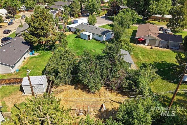 2809 S Montevista Dr, Boise, ID 83706