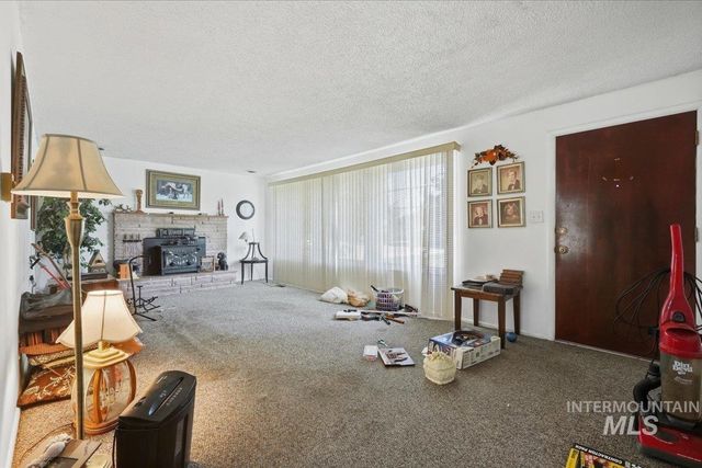 2809 S Montevista Dr, Boise, ID 83706