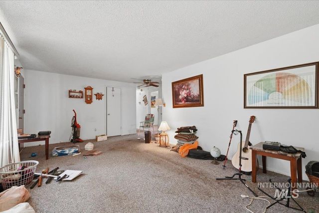 2809 S Montevista Dr, Boise, ID 83706