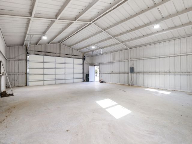 1725 S Hubbard Street, Alvord, TX 76225