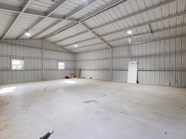 1725 S Hubbard Street, Alvord, TX 76225