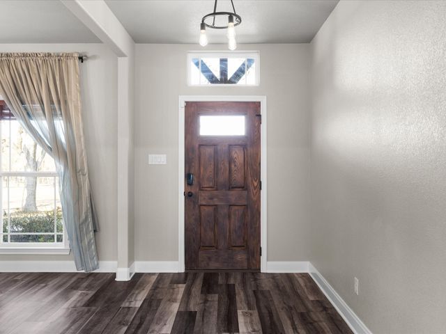 1725 S Hubbard Street, Alvord, TX 76225