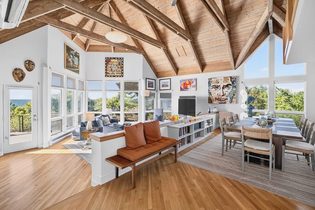 344 King Phillip Road, Wellfleet, MA 02667