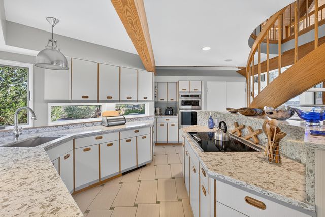 344 King Phillip Road, Wellfleet, MA 02667