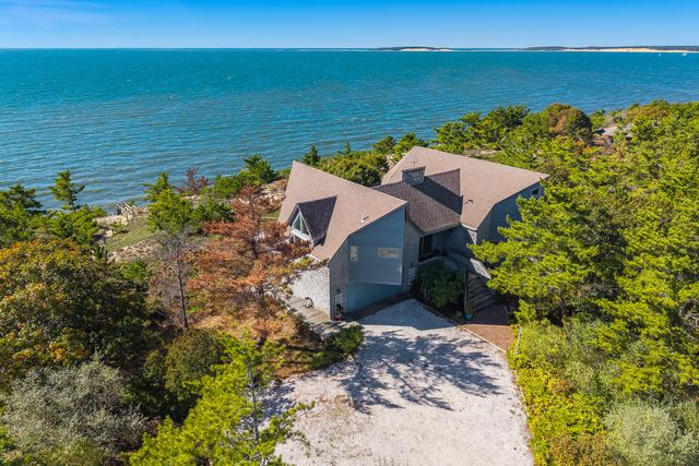 344 King Phillip Road, Wellfleet, MA 02667