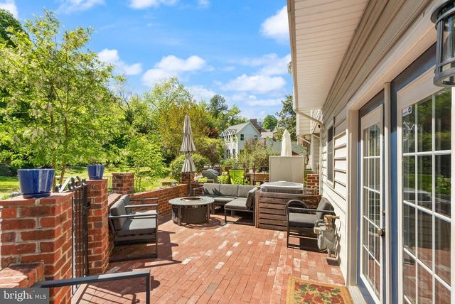202 CENTER LN, Occoquan, VA 22125