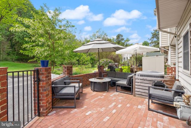 202 CENTER LN, Occoquan, VA 22125