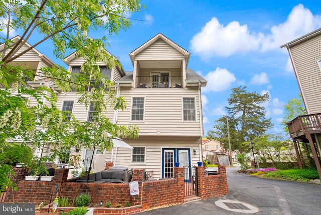 202 CENTER LN, Occoquan, VA 22125