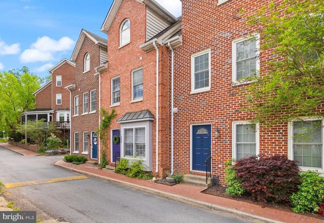 202 CENTER LN, Occoquan, VA 22125