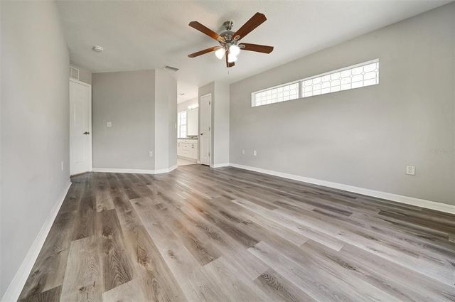 37437 LAUREL HAMMOCK DRIVE, Zephyrhills, FL 33541