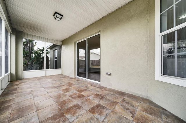 37437 LAUREL HAMMOCK DRIVE, Zephyrhills, FL 33541