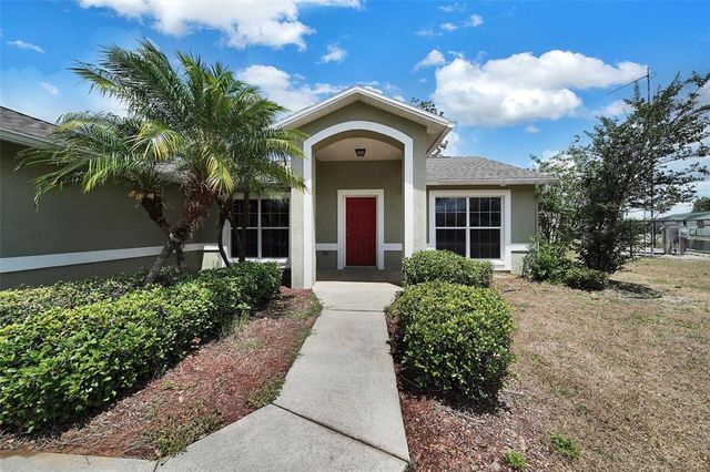 37437 LAUREL HAMMOCK DRIVE, Zephyrhills, FL 33541