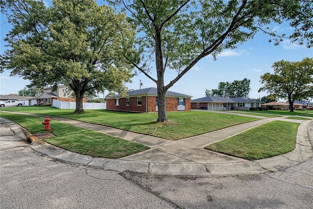 5575 Longford Road, Huber Heights, OH 45424