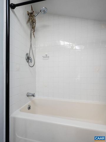 1308 POPLAR ST, Charlottesville, VA 22902