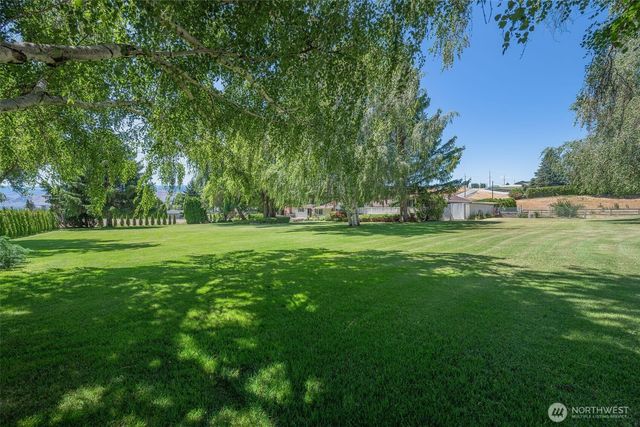 3716 Knowles Road, Wenatchee, WA 98801