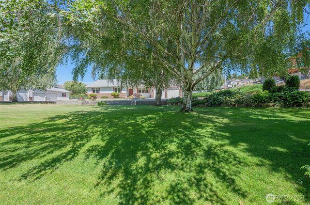 3716 Knowles Road, Wenatchee, WA 98801