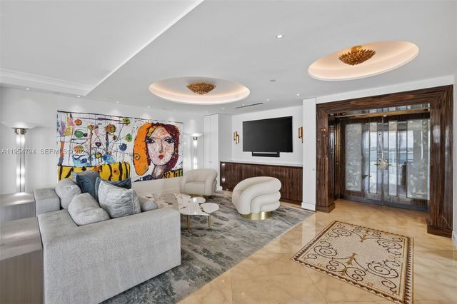 1000 S Pointe Dr 1501, Miami Beach, FL 33139