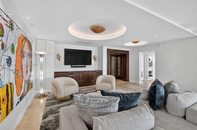 1000 S Pointe Dr 1501, Miami Beach, FL 33139