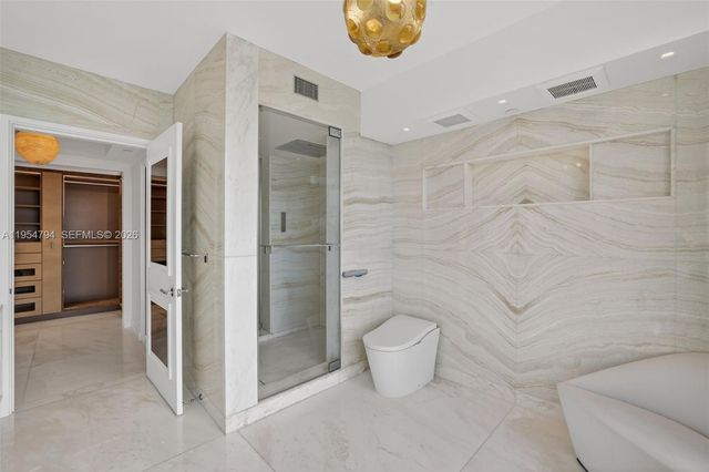 1000 S Pointe Dr 1501, Miami Beach, FL 33139