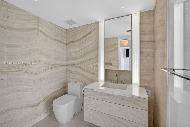 1000 S Pointe Dr 1501, Miami Beach, FL 33139