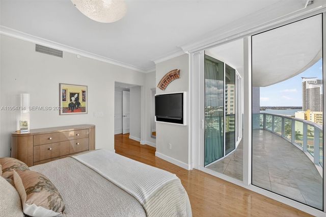 1000 S Pointe Dr 1501, Miami Beach, FL 33139