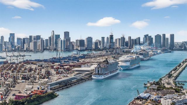 1000 S Pointe Dr 1501, Miami Beach, FL 33139