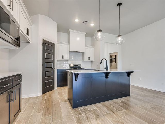 12100 Birch Street, Yukon, OK 73099