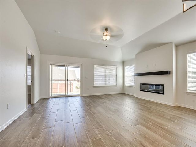 12100 Birch Street, Yukon, OK 73099