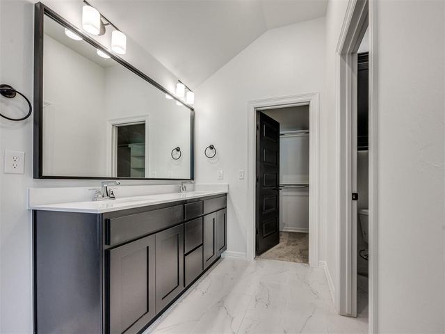 12100 Birch Street, Yukon, OK 73099