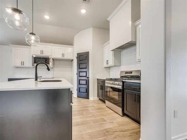 12100 Birch Street, Yukon, OK 73099