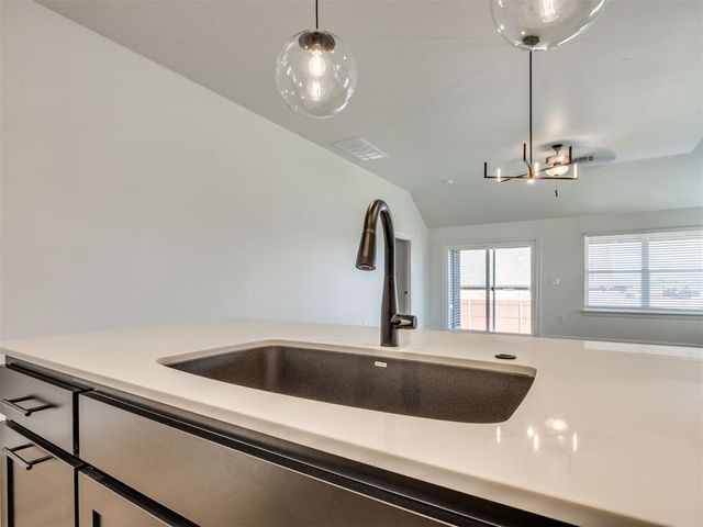 12100 Birch Street, Yukon, OK 73099