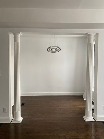 4813 S Prairie Avenue, Chicago, IL 60615