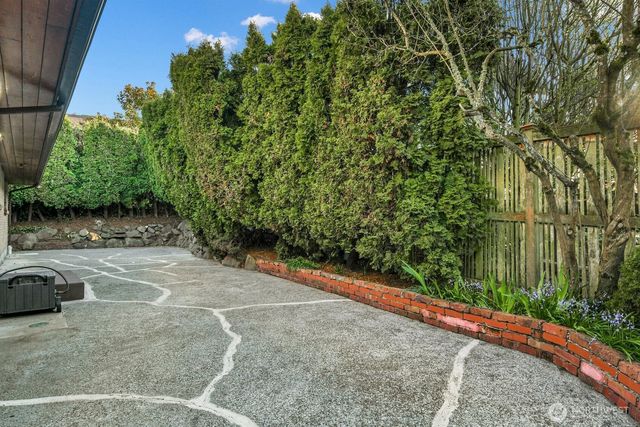 3719 38th Avenue SW, Seattle, WA 98126