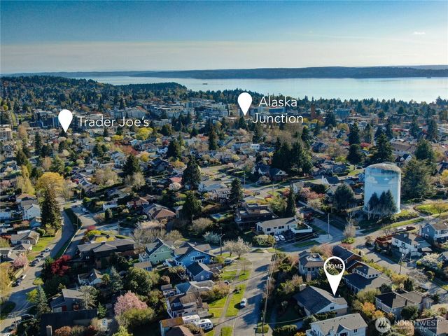 3719 38th Avenue SW, Seattle, WA 98126