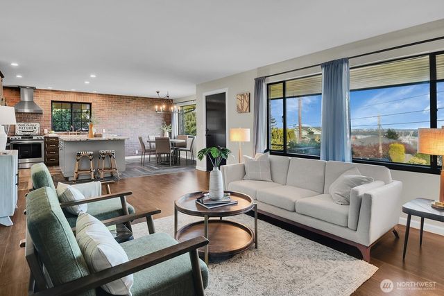 3719 38th Avenue SW, Seattle, WA 98126