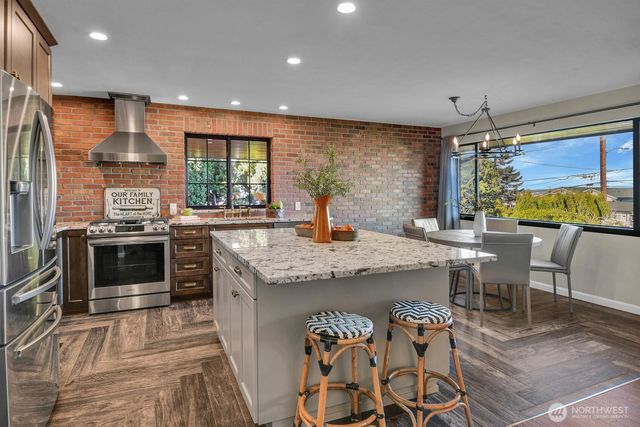 3719 38th Avenue SW, Seattle, WA 98126