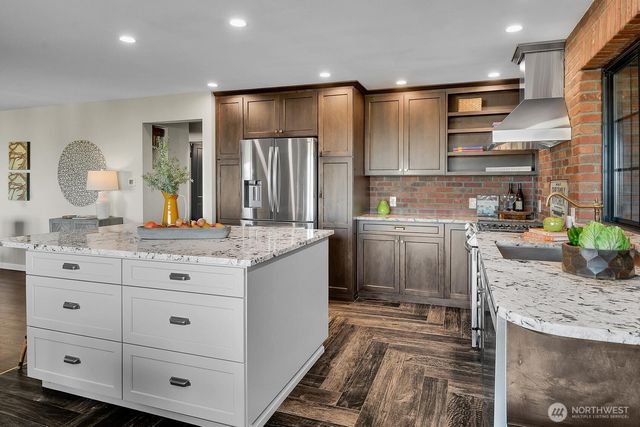 3719 38th Avenue SW, Seattle, WA 98126