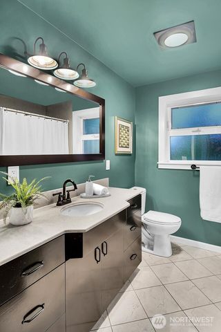 3719 38th Avenue SW, Seattle, WA 98126