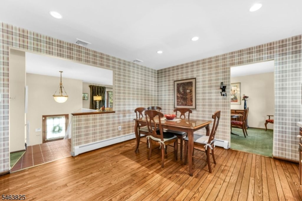 11 Oakland Ter, Fairfield Twp., NJ 07004 — photo 4