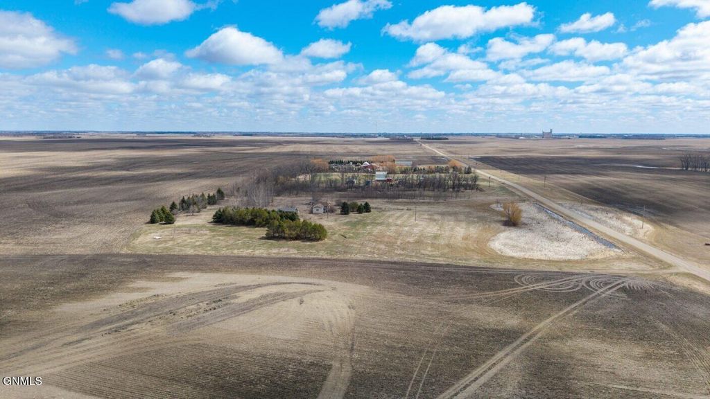 7755 34th Street SE, Jamestown, ND 58401 photo 5