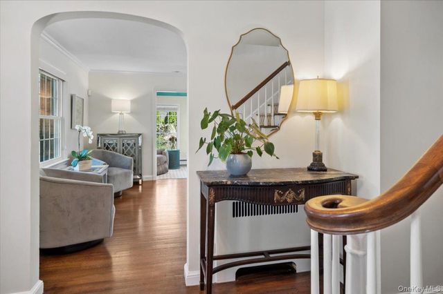 195 Central Parkway, Mount Vernon, NY 10552
