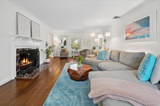 195 Central Parkway, Mount Vernon, NY 10552