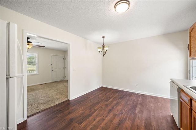 1525 Canstaff Drive, Kernersville, NC 27284