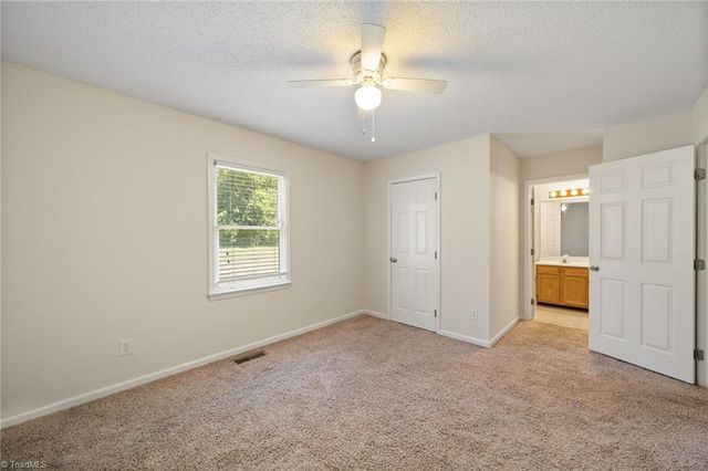 1525 Canstaff Drive, Kernersville, NC 27284