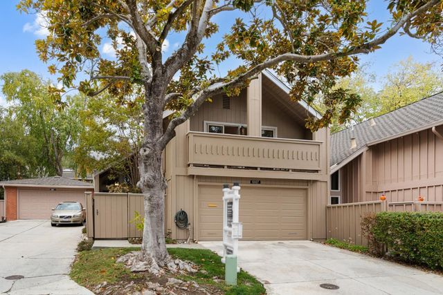 10107 Lamplighter Square, Cupertino, CA 95014