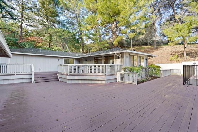 10107 Lamplighter Square, Cupertino, CA 95014