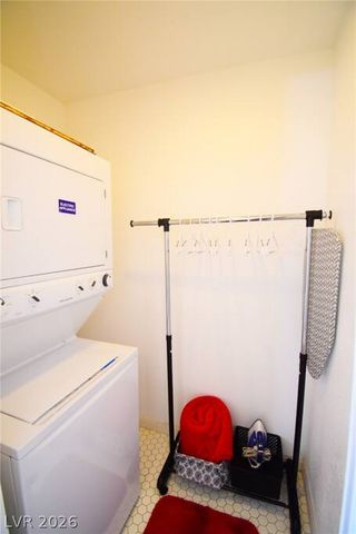 308 South 10th Street B, Las Vegas, NV 89101