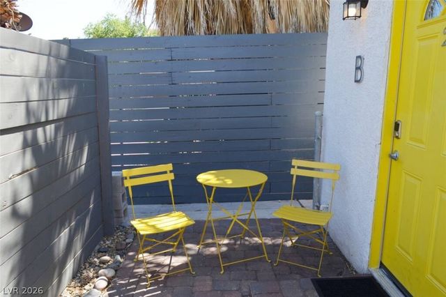 308 South 10th Street B, Las Vegas, NV 89101