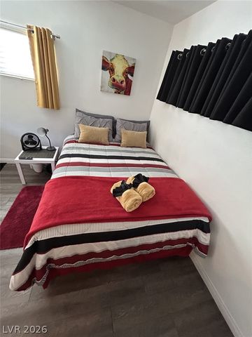 308 South 10th Street B, Las Vegas, NV 89101